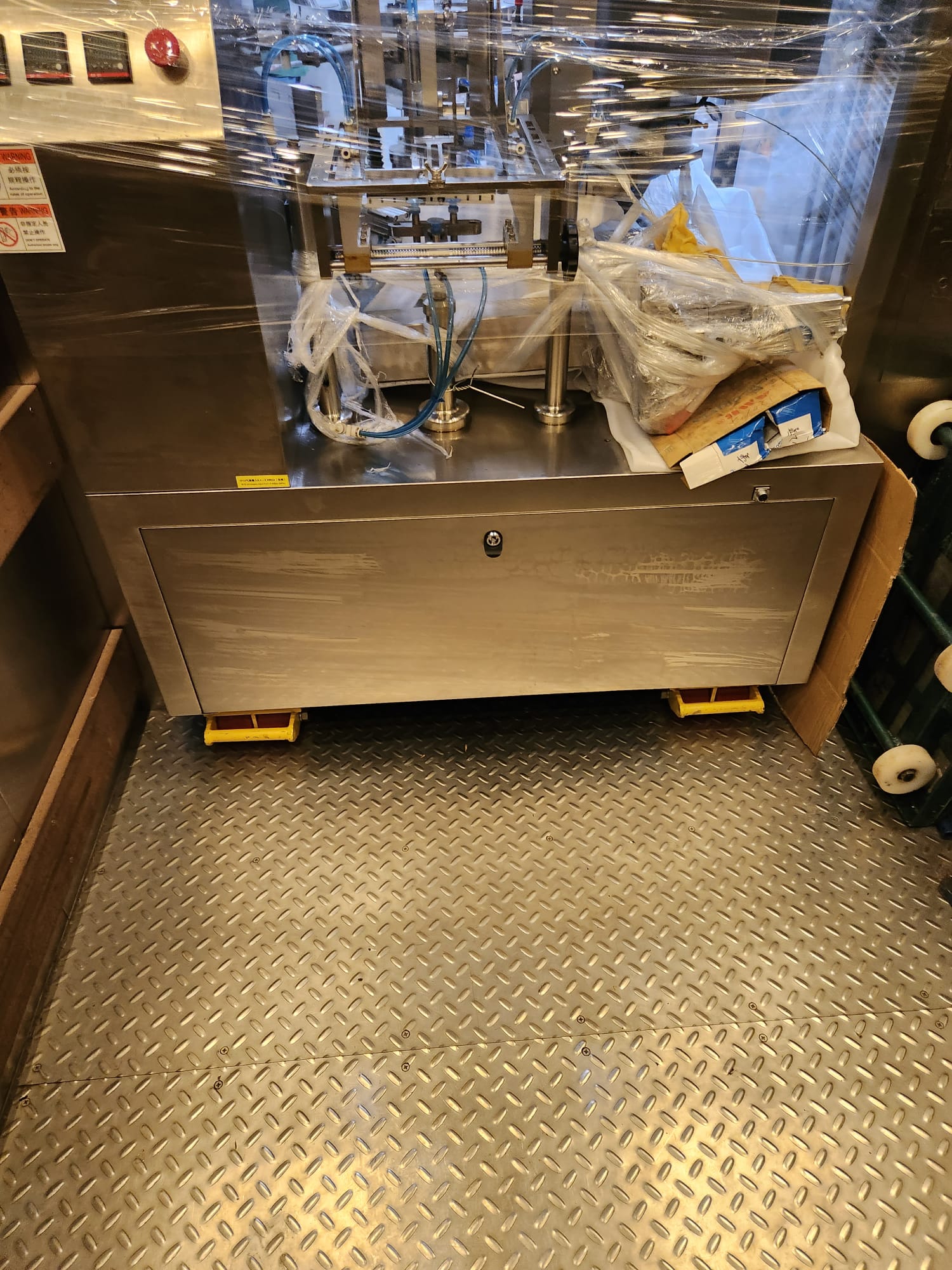 重型機器搬運過程